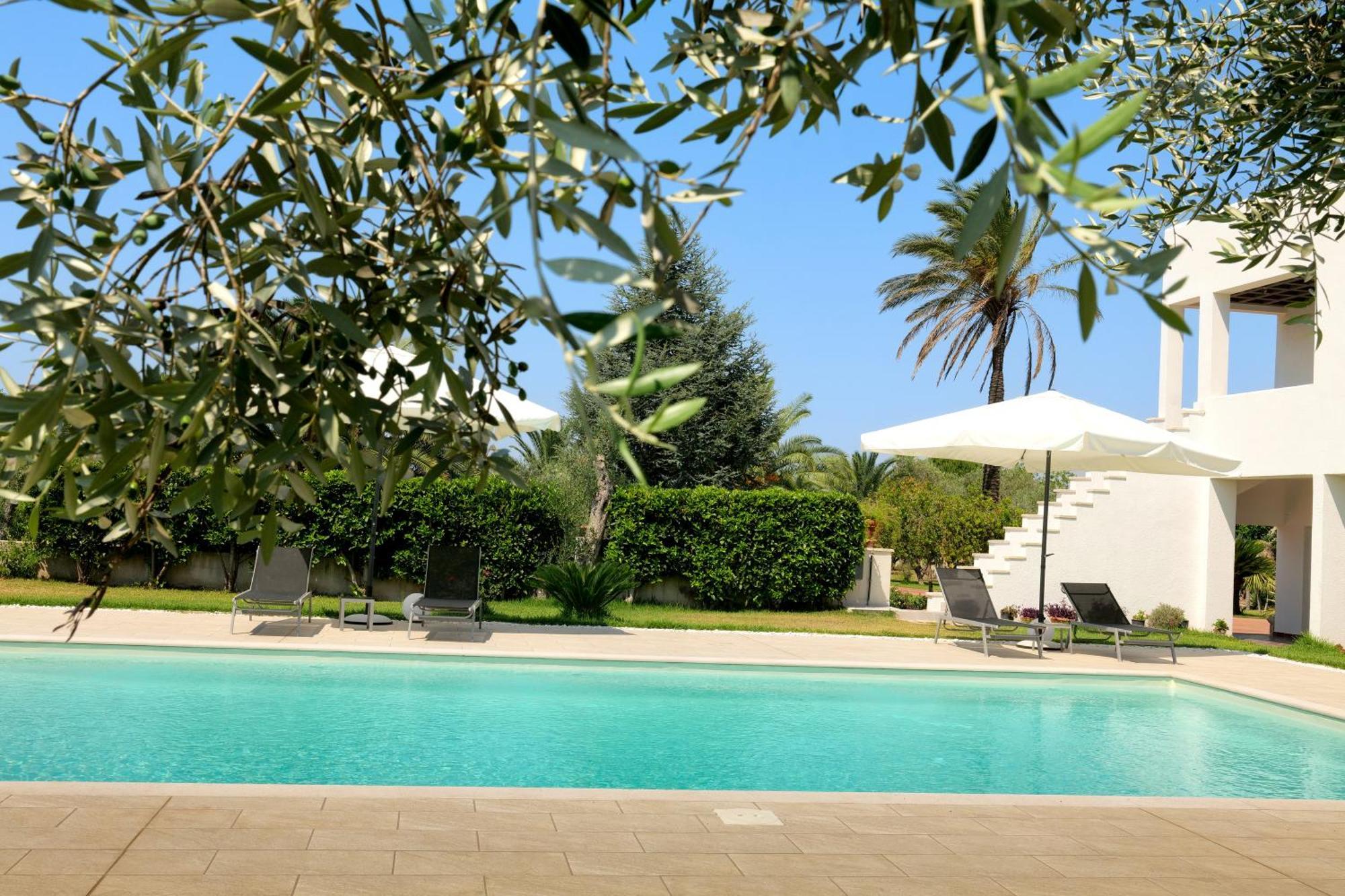 Tenuta Ricco With Pool And Garden Cursi Exterior photo